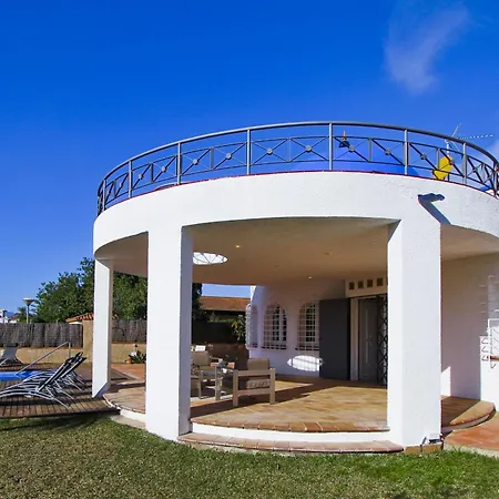 Willa Veronica